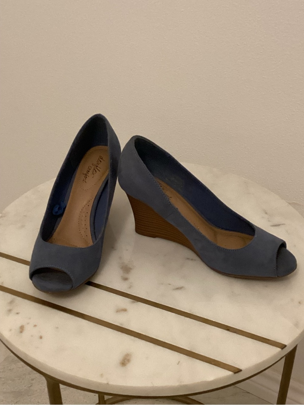 dexflex comfort Blue Suede Peep-Toe Wedge Pumps